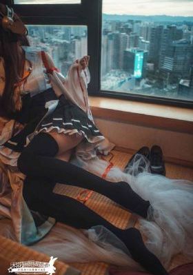 年轻漂亮的女教师2